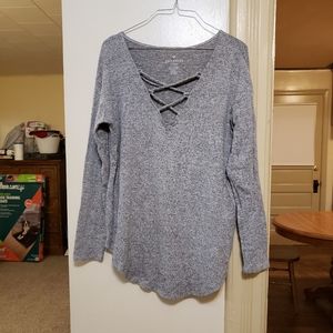 American Eagle grey soft & stretchy sweater size medium in great condition